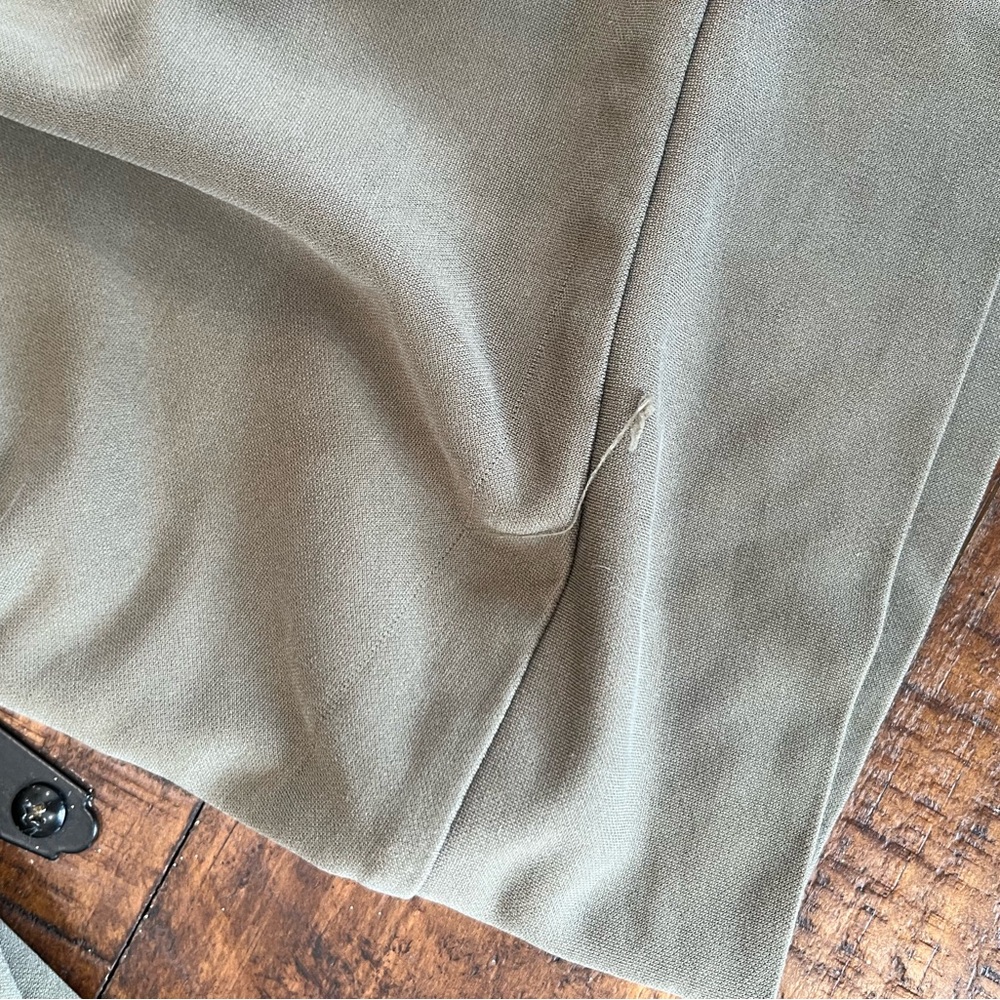 Fabletics Olive Green athletic set - Picture 11 of 11